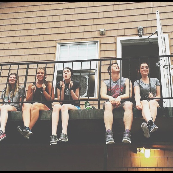 Meet your Posher, Ashley - Picture 3 of 8